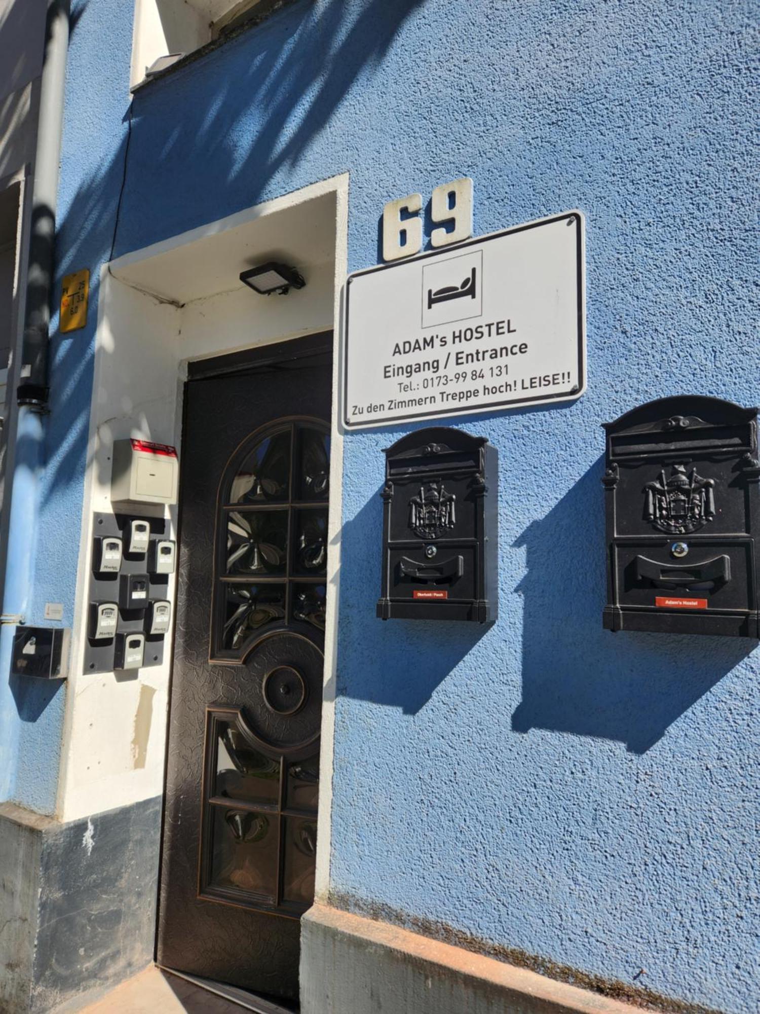 Adam'S Hostel - Self Check-In & Only Private Rooms Dusseldorf Exterior photo